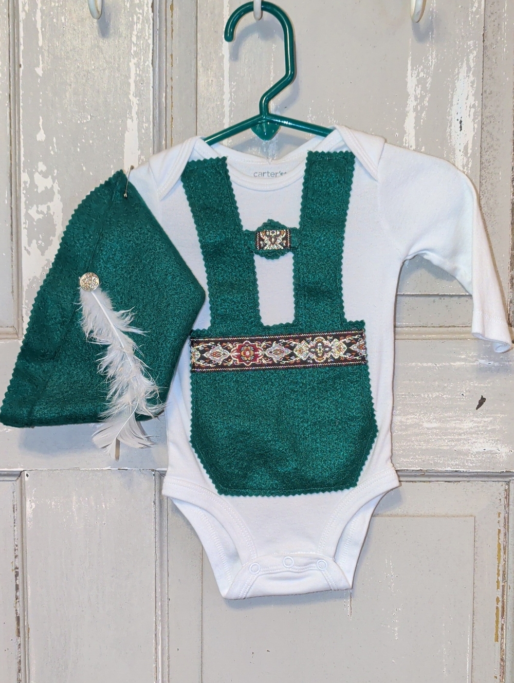 Boy's Lederhosen 3m Onesie & Felt Hat